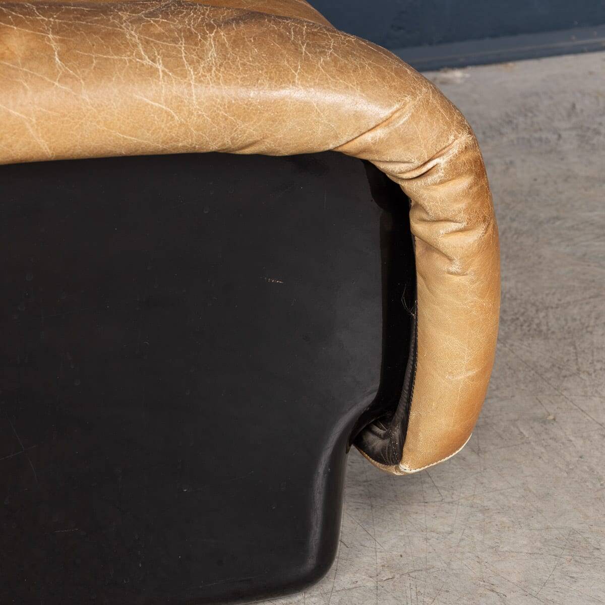 Vintage 20thc pair of italian leather lounge chairs by rossi di albizzate