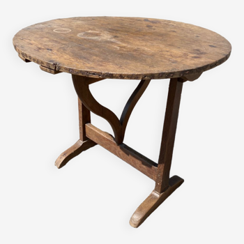 Oak winegrower's table