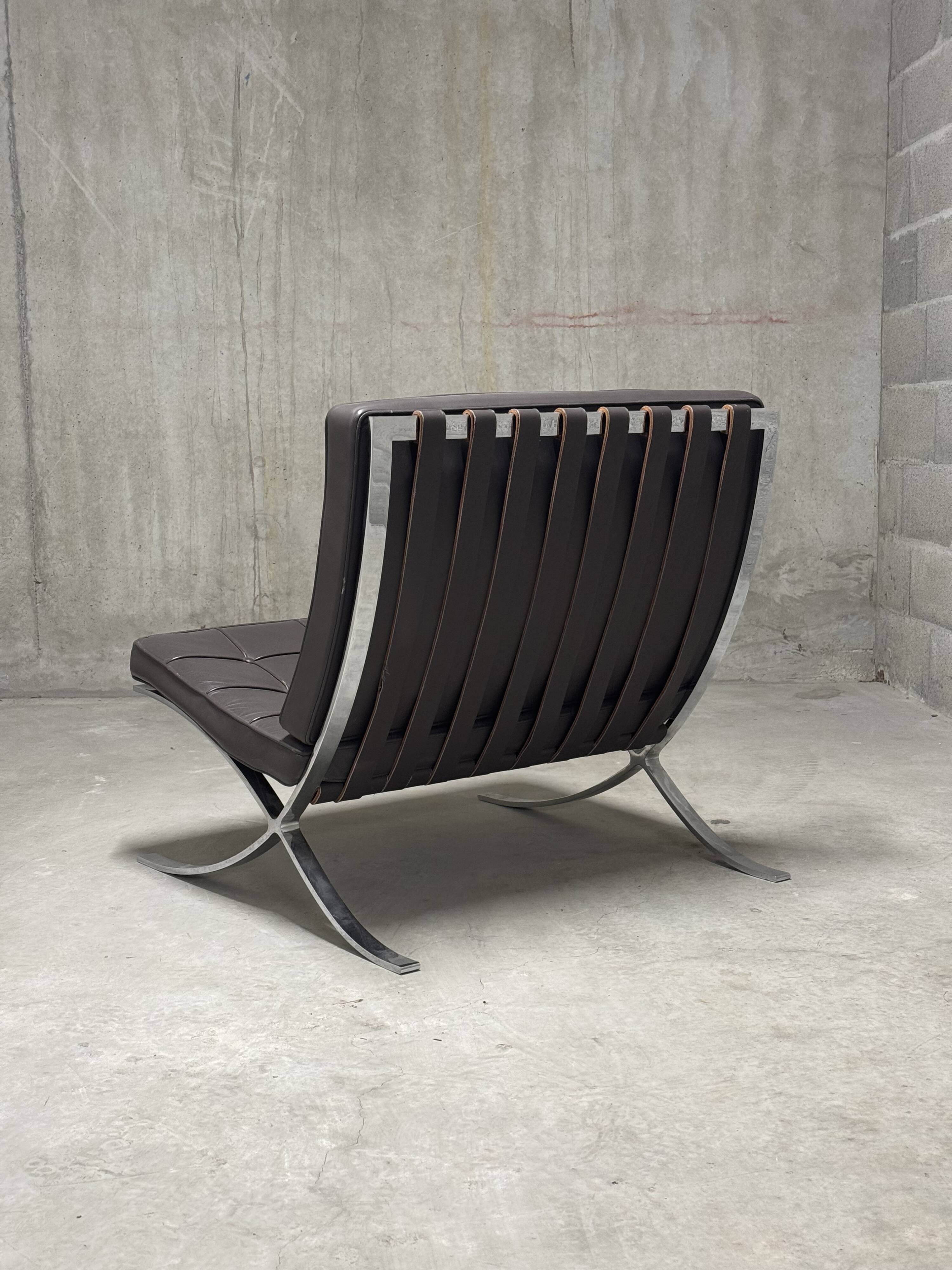 Barcelona Armchair Mies Van Der Rohe Knoll