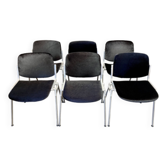 Suite of 6 "giancarlo piretti" chairs.