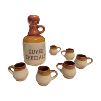 Bottle of vintage French liqueur collection, "Cuvée Spéciale", with its 6 small glasses