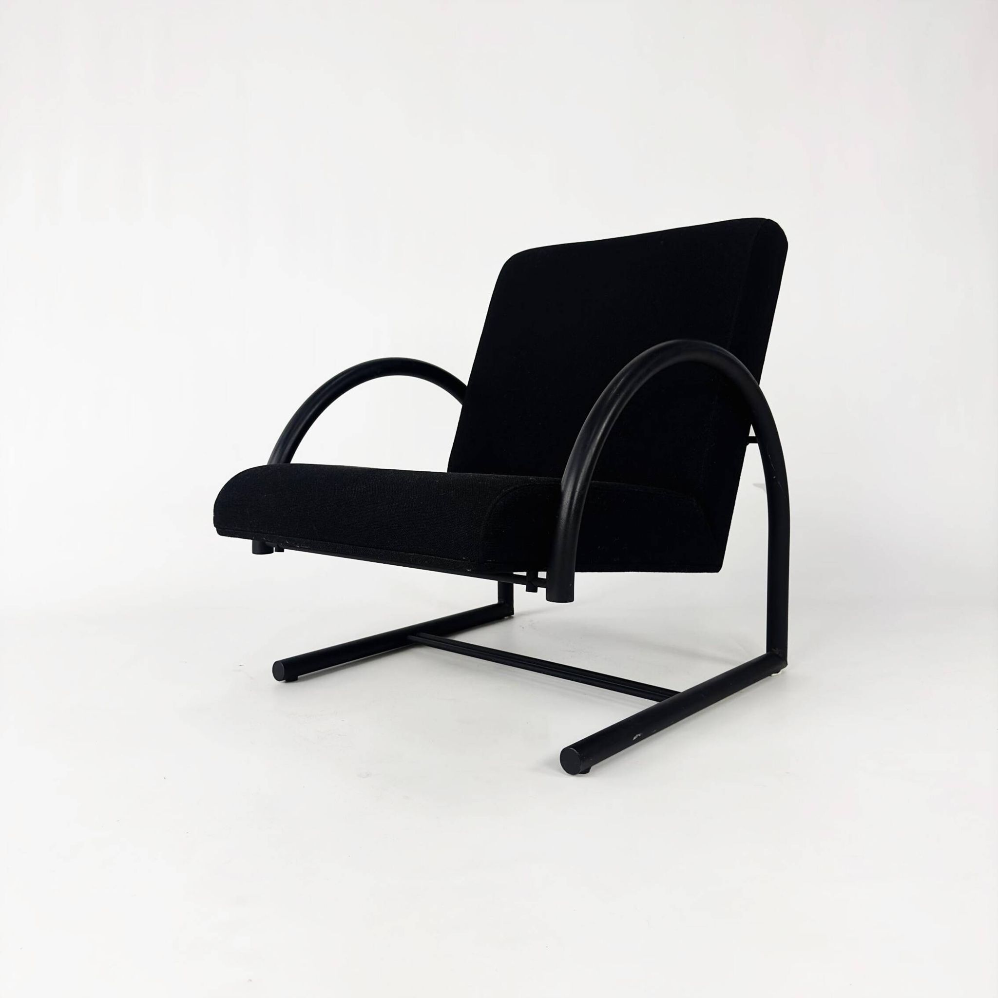 Postmodern Armchair Circle by Pierre Mazairac & Karel Boonzaaijer for Gelderland, Netherlands 1980s