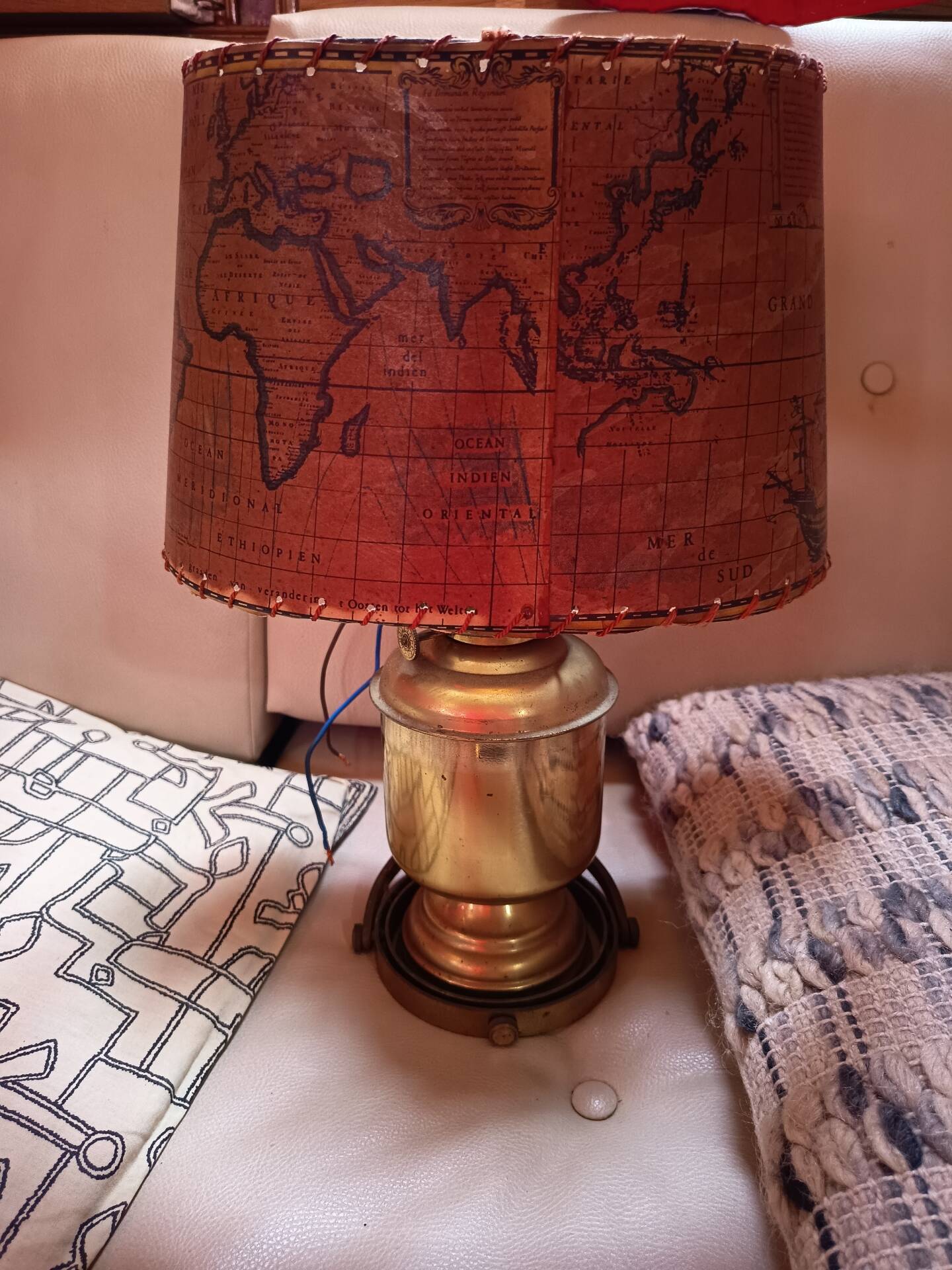 Nautical lamp