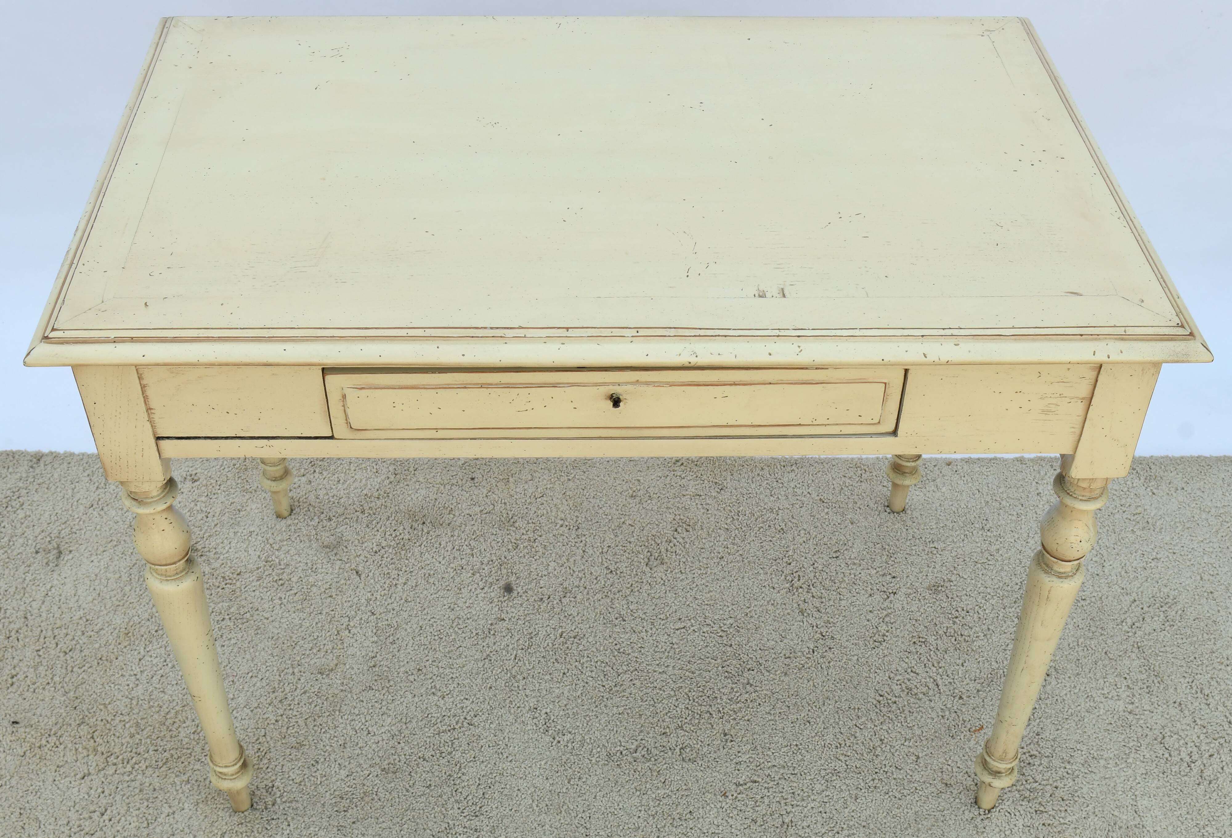 Table bureau en bois laqué