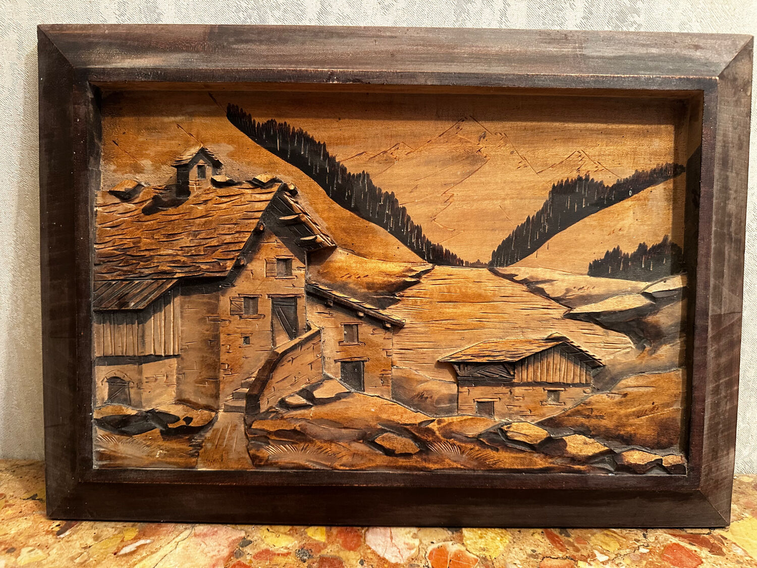 Tableau Alpin vintage années 50 - Sculpté et Pyrogravé - Ambiance Chal