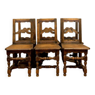 Série de 6 chaises Lorraine en chêne massif vers 1850