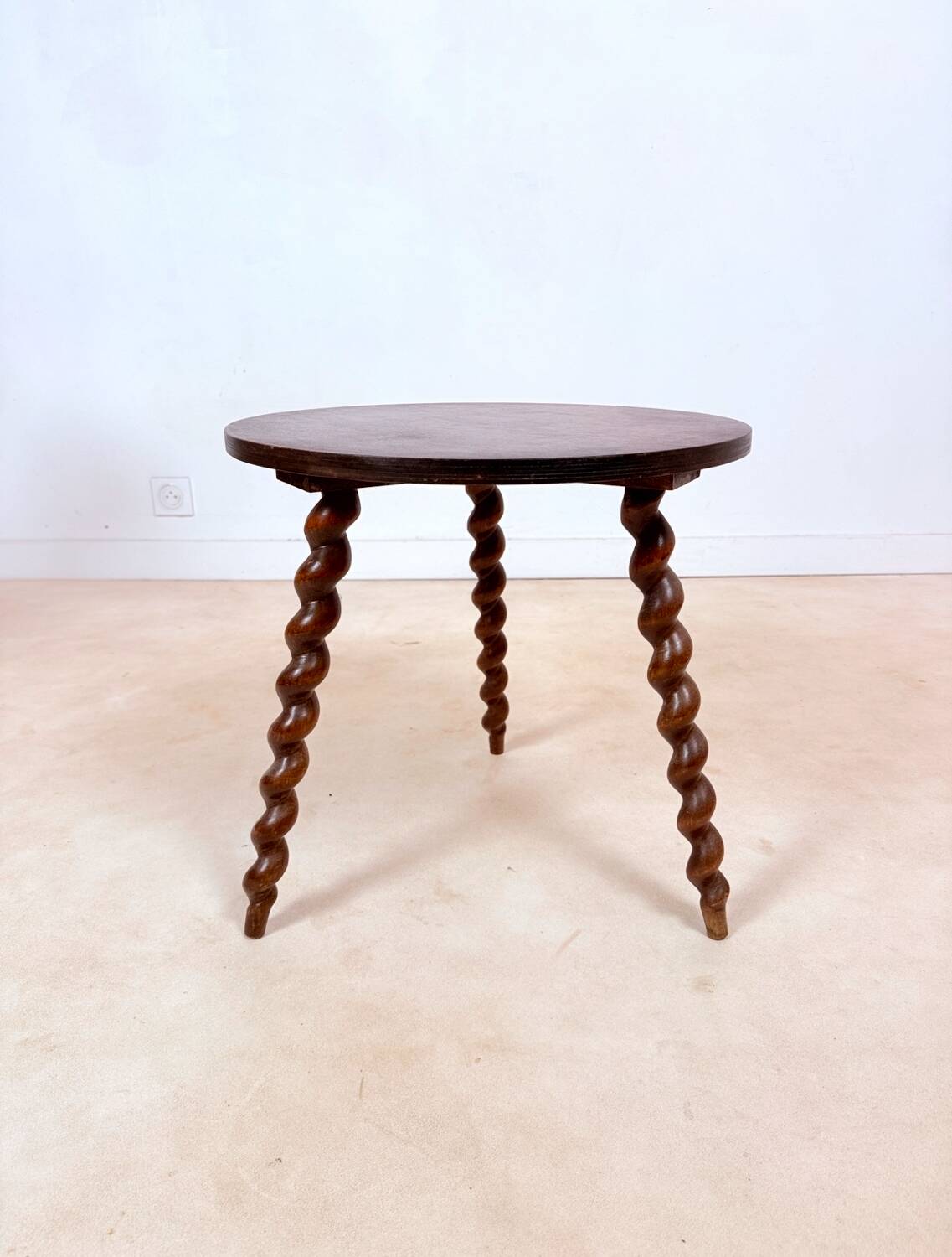 Table d’appoint ancienne auc pieds tournés