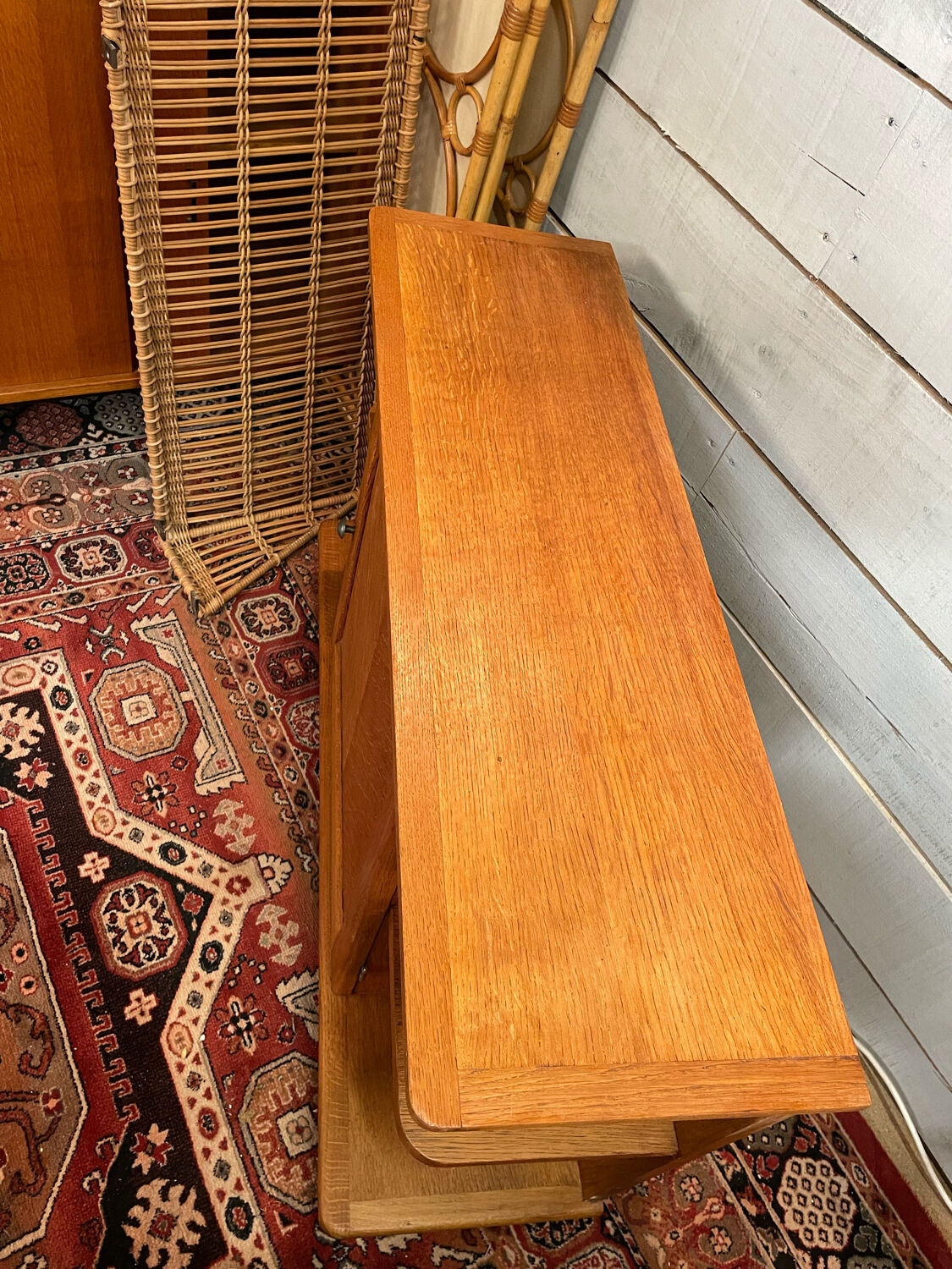 Vintage TV side stand with compass legs ep 60