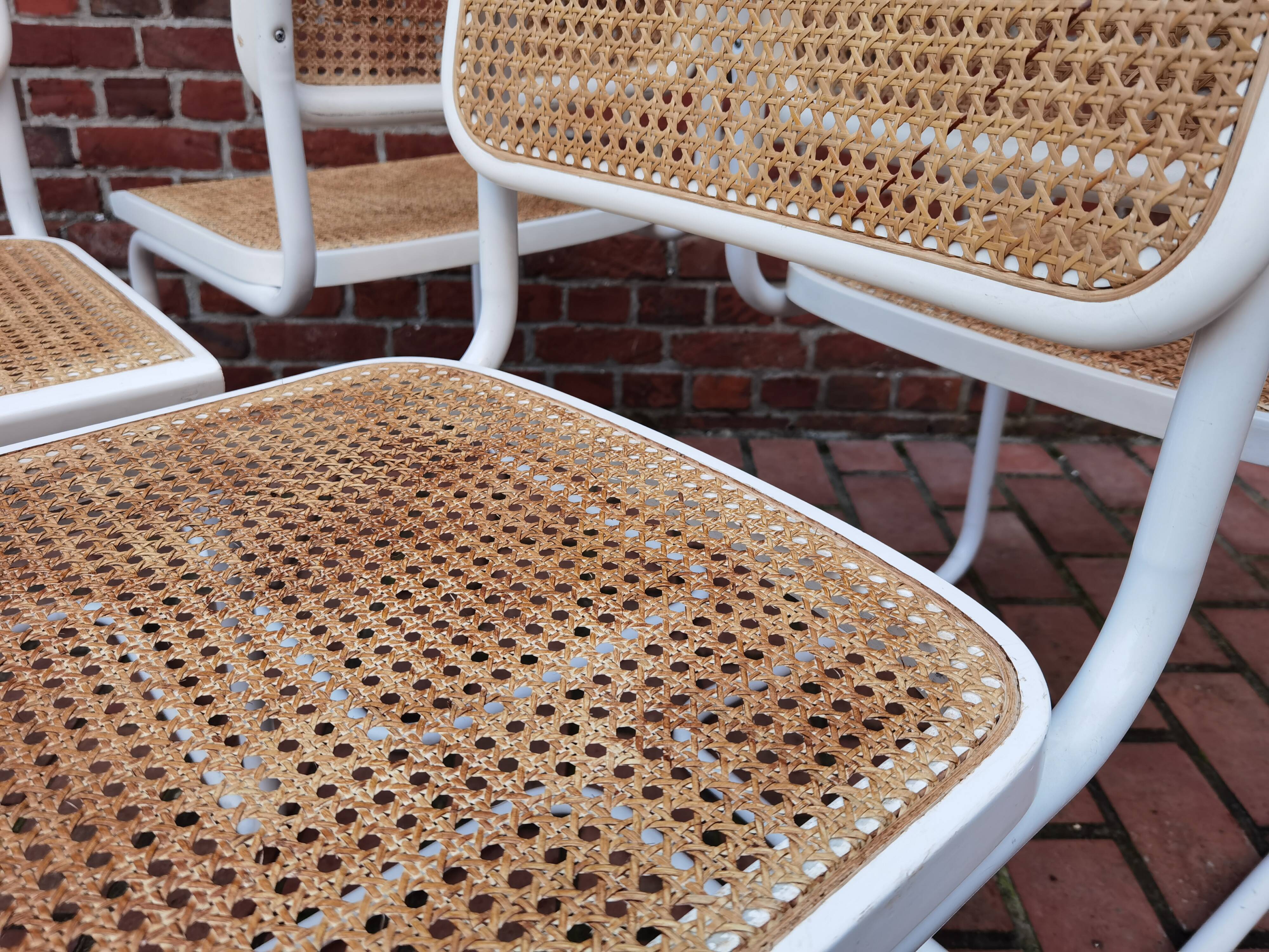 B32 Marcel Breuer white chairs