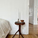 Tabouret tripode brutaliste