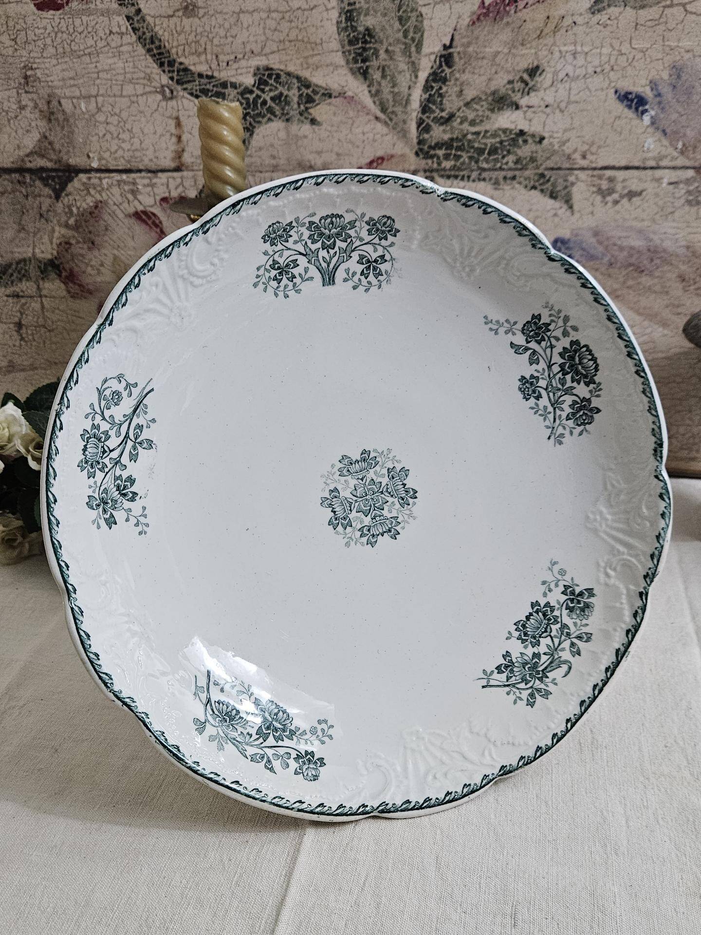 Large Richelieu Iron Earth Compote Dish