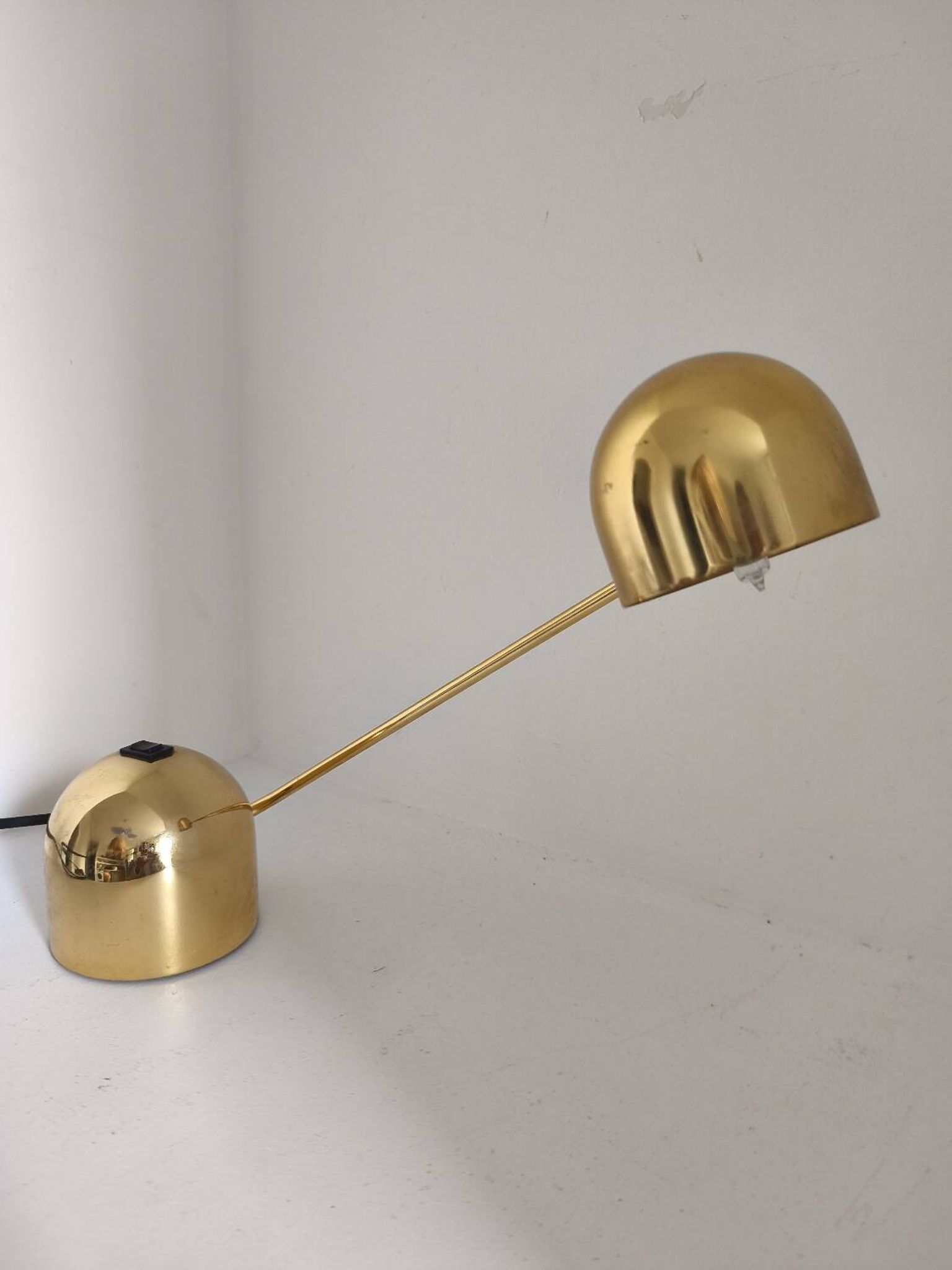 Alvaline Bologna desk lamp, made in Italy.