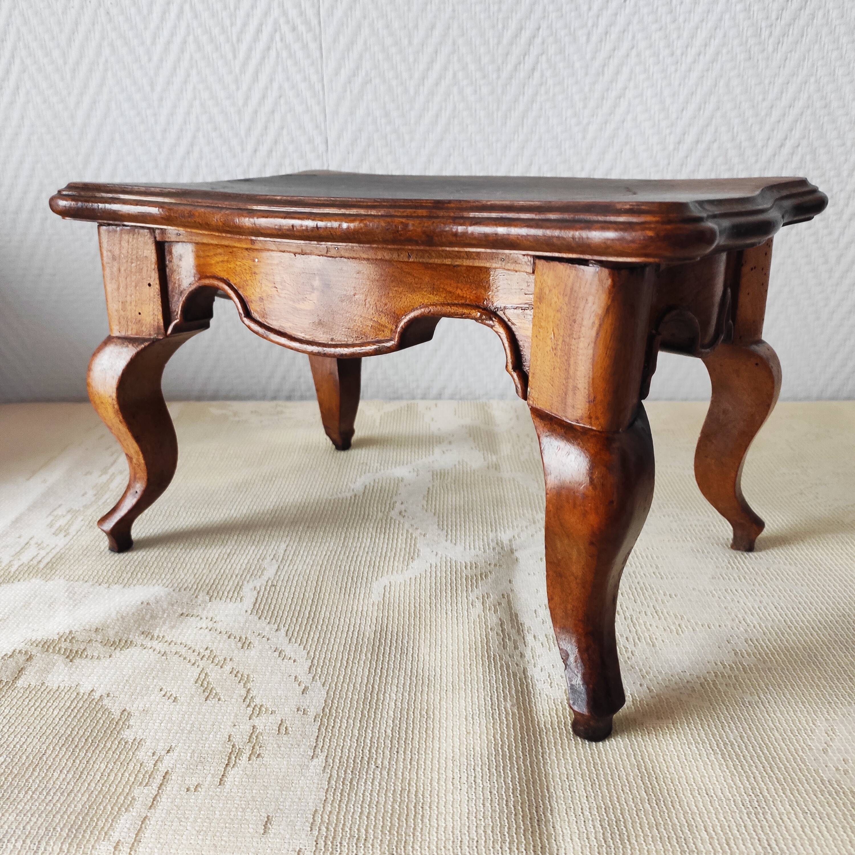 Antique solid wood footstool – Louis XV style, curved legs