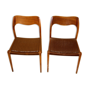Jeu de 2 chaises Model