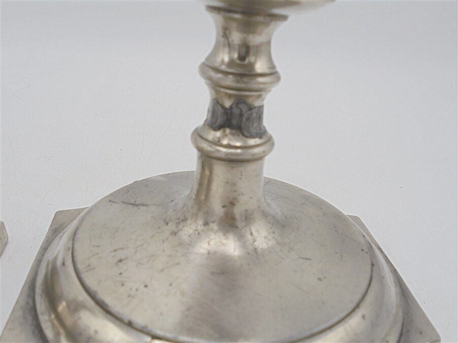 Pair of candlesticks