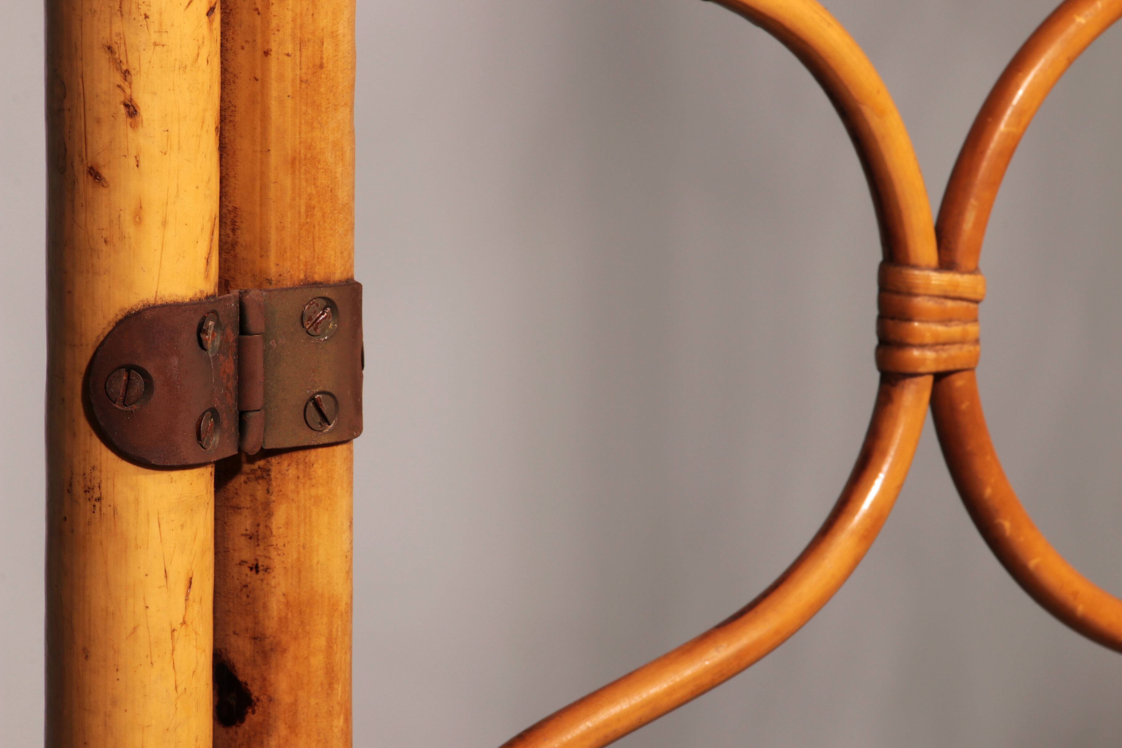 Vintage Rattan room divider or room divider made in Italy 1960