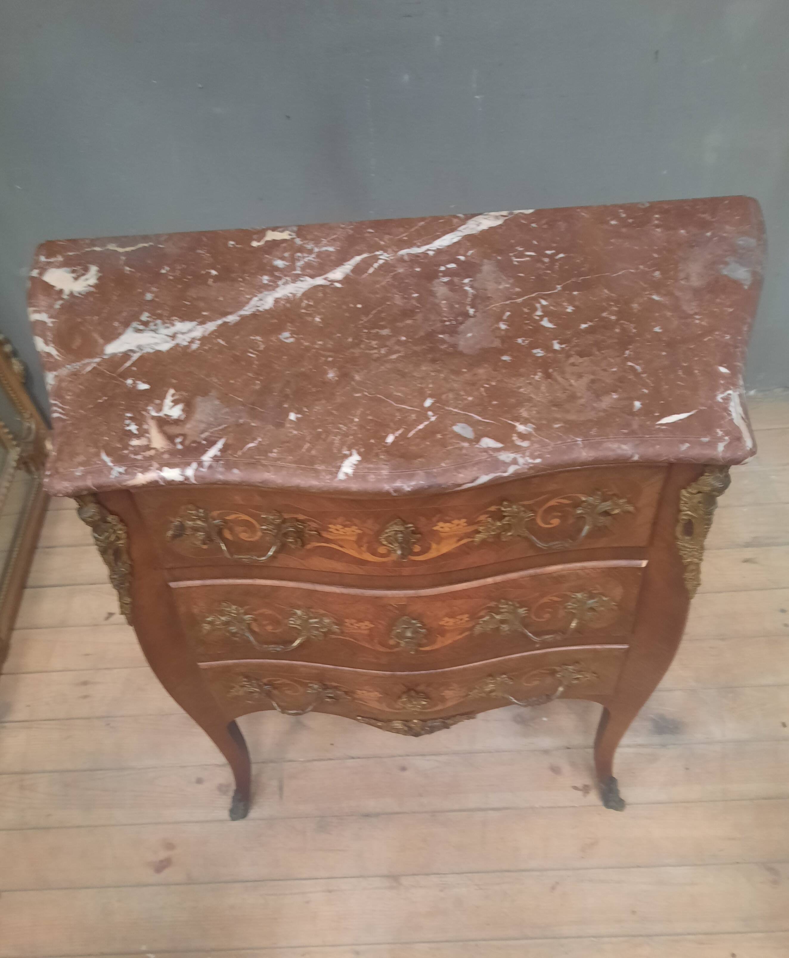 Louis XV style commode, late nineteenth century.