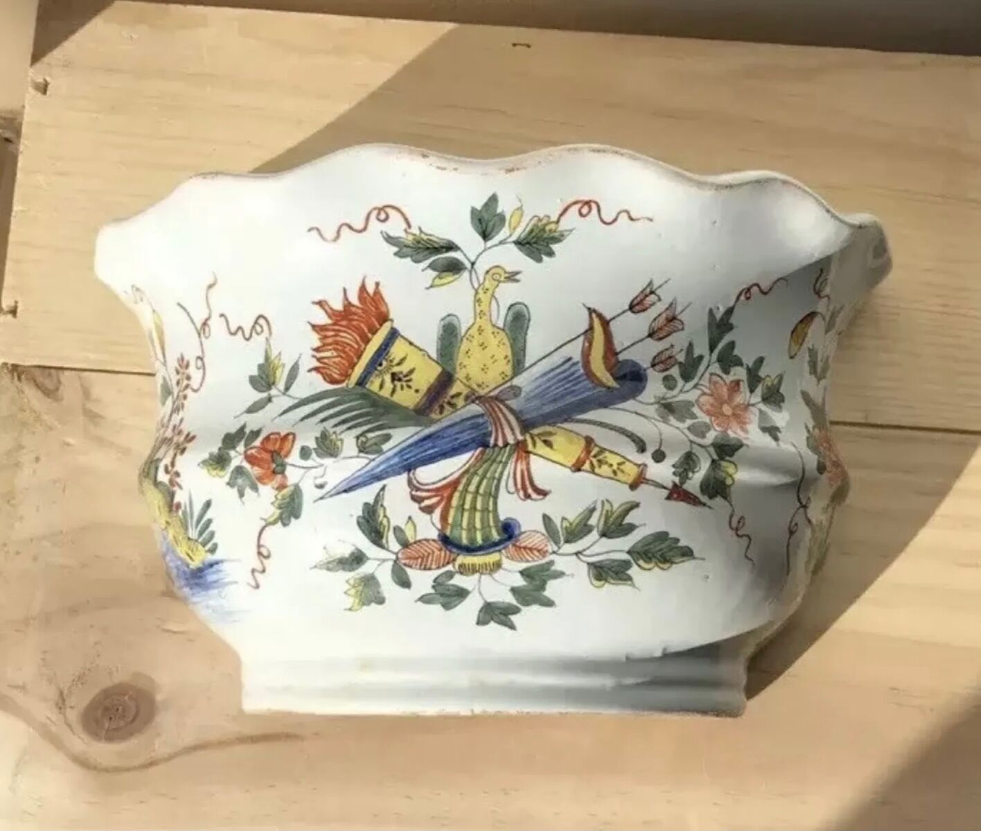 Flower holder old wall flower in earthenware signed MD porcelain hand painting