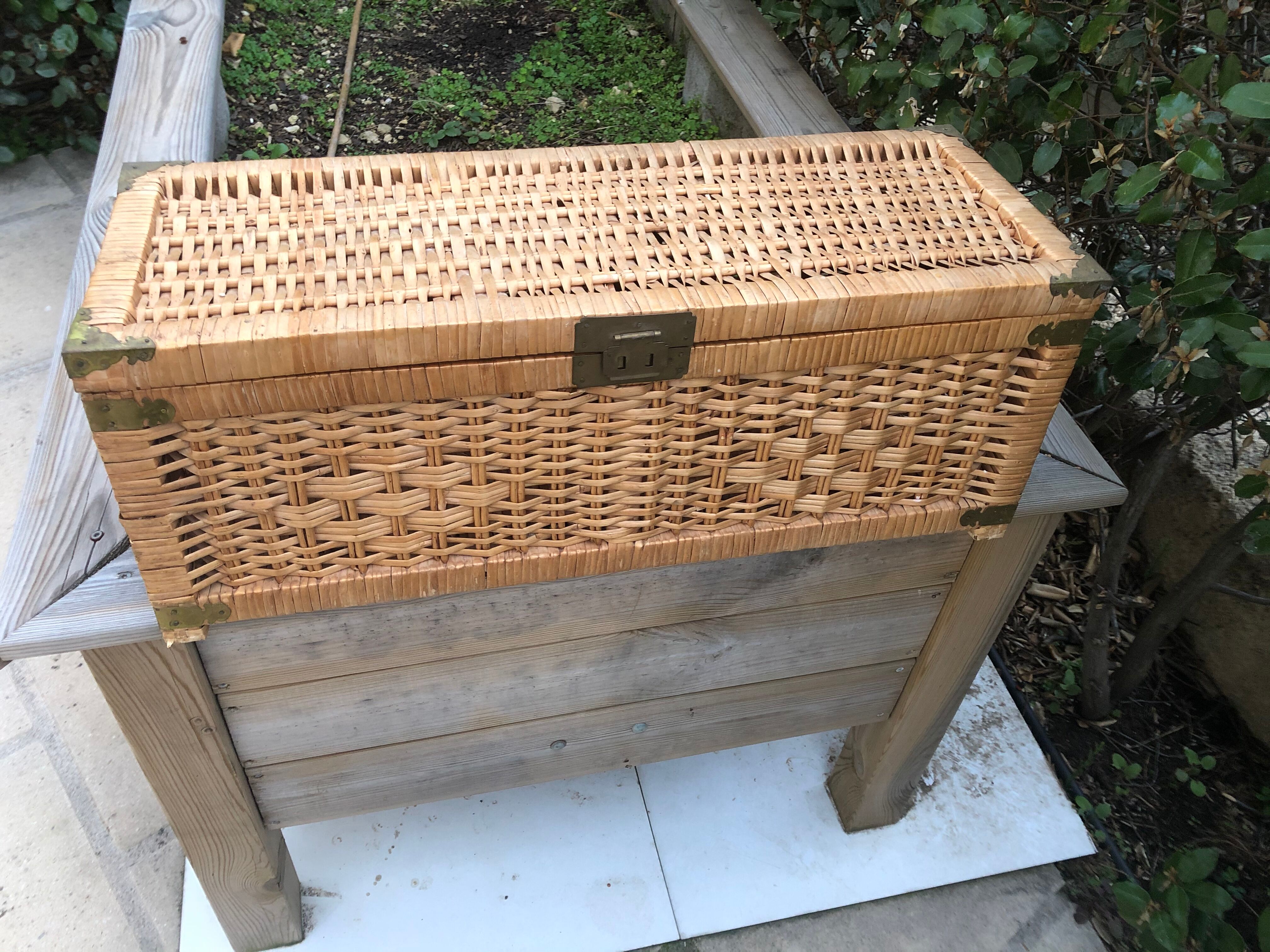 Rectangle wicker malle