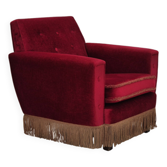 1970s, Danish lounge chair, original condition, cherry-red velour fabric.