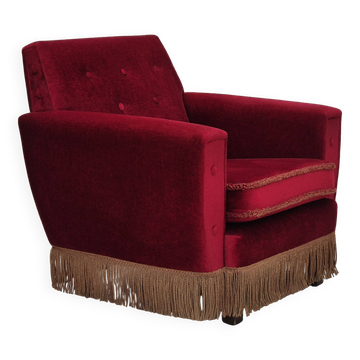 1970s, Danish lounge chair, original condition, cherry-red velour fabric.