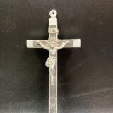 Metal crucifix