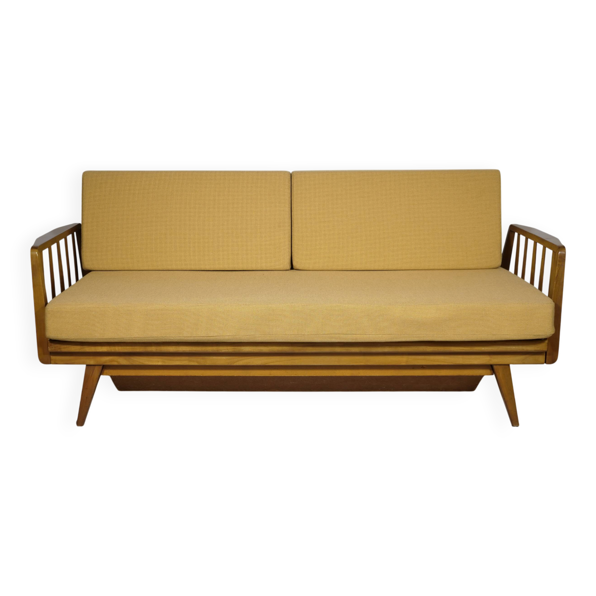 Lit de jour de style mid-century en bois de cerisier par Walter Knoll pour Knoll Antimott, années 1960.