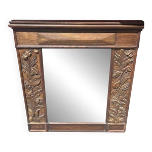 Miroir en bois sculpté