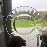 Duralex dessert plates in the shape of a daisy flower, transparent glass