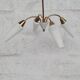 Lustre en laiton et opaline blanche