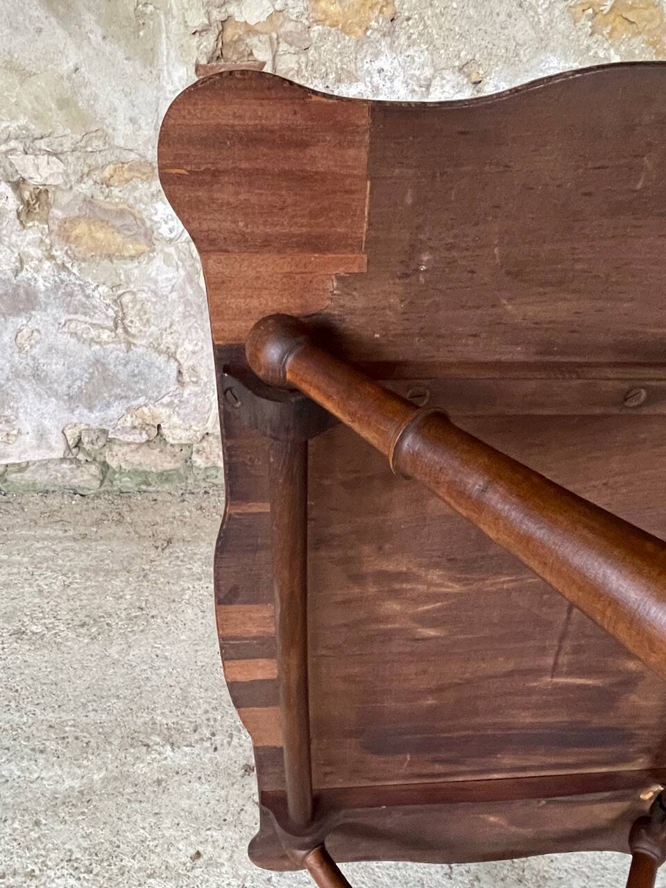 Folding side table in turned wood and marquetry circa 30's/40's