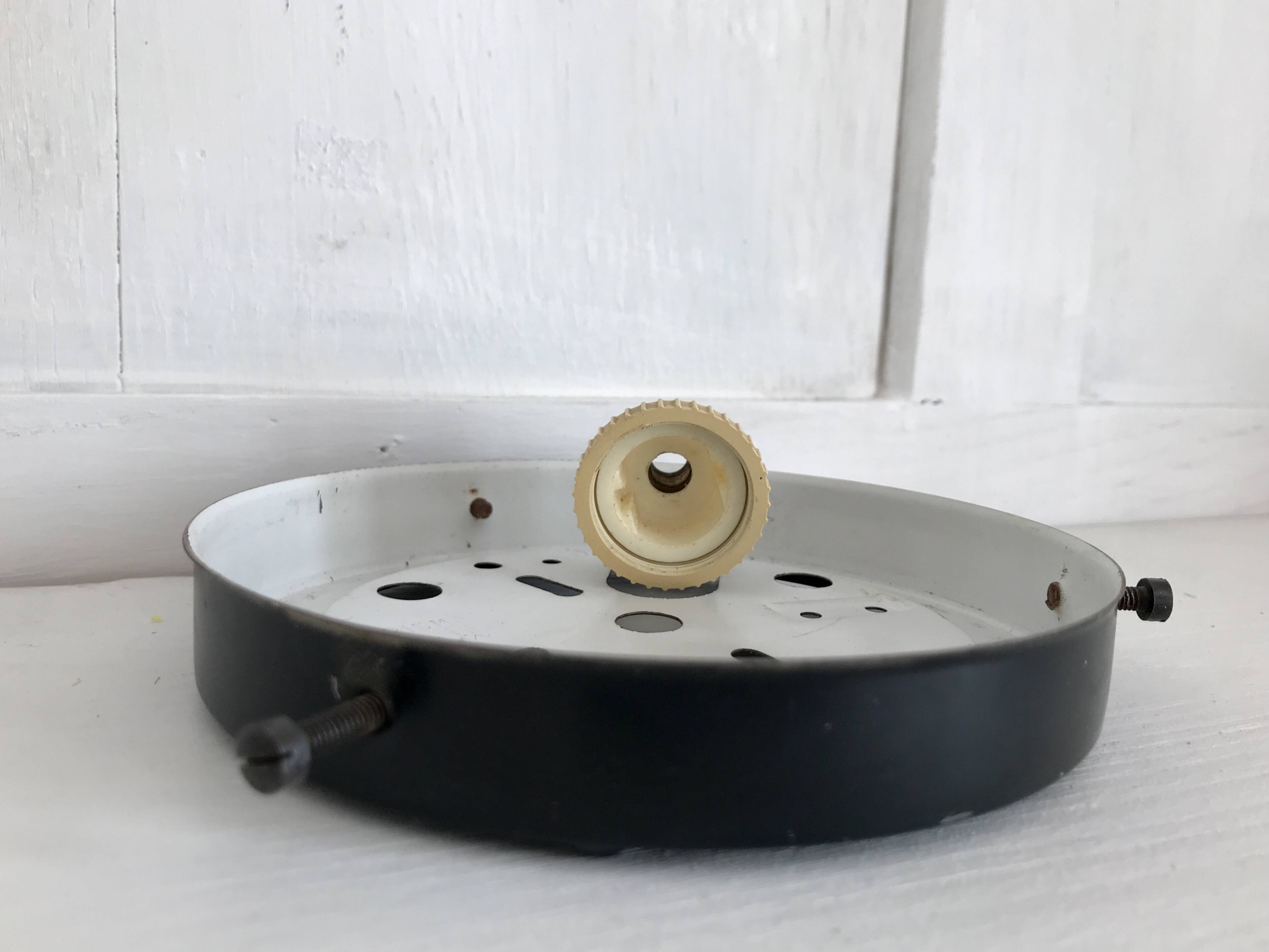 Round apricot-colored ceiling light, molded glass diamond tips ⌀ 20 cm