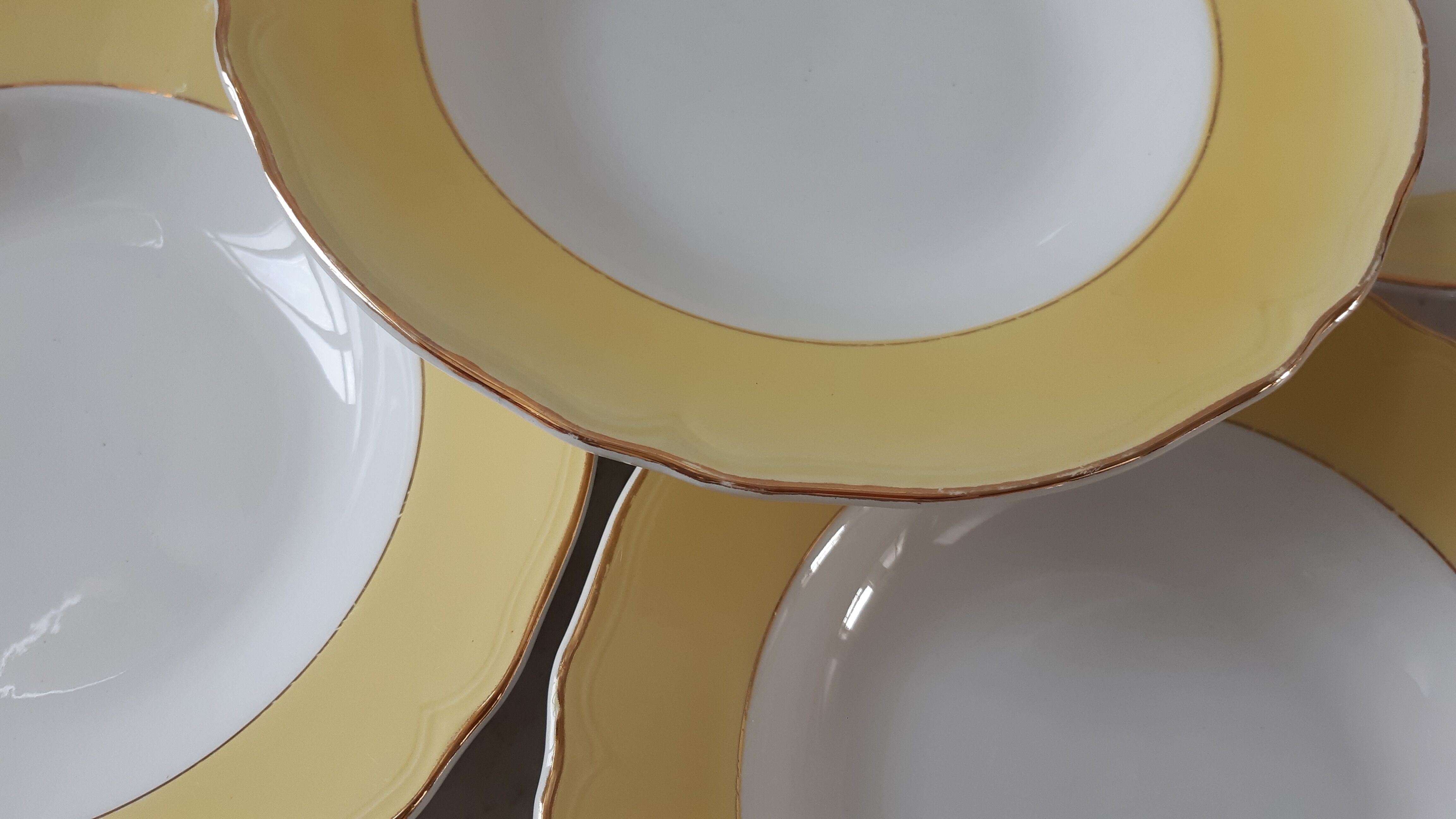 Set of 5 hollow plates Badonviller yellow chick 50-60s