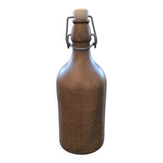 Beige stoneware bottle