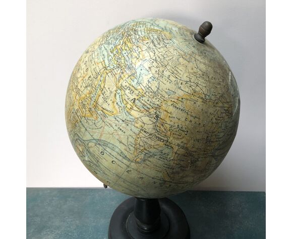 Globe terrestre ancien années 10