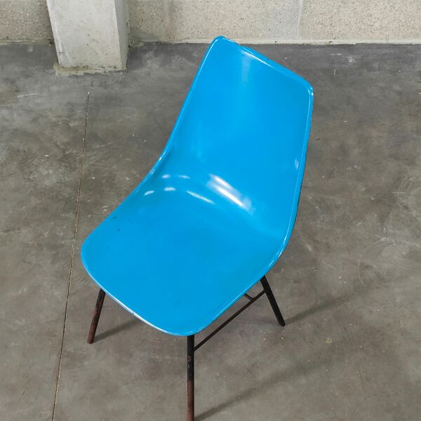 Chaise bleu en fibre  par Miroslav Navratil pour Vertex 1960
