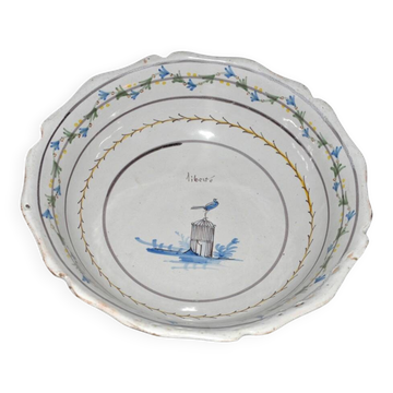 Coupe en faïence de Nevers à décor révolutionnaire, XVIIIe siècle