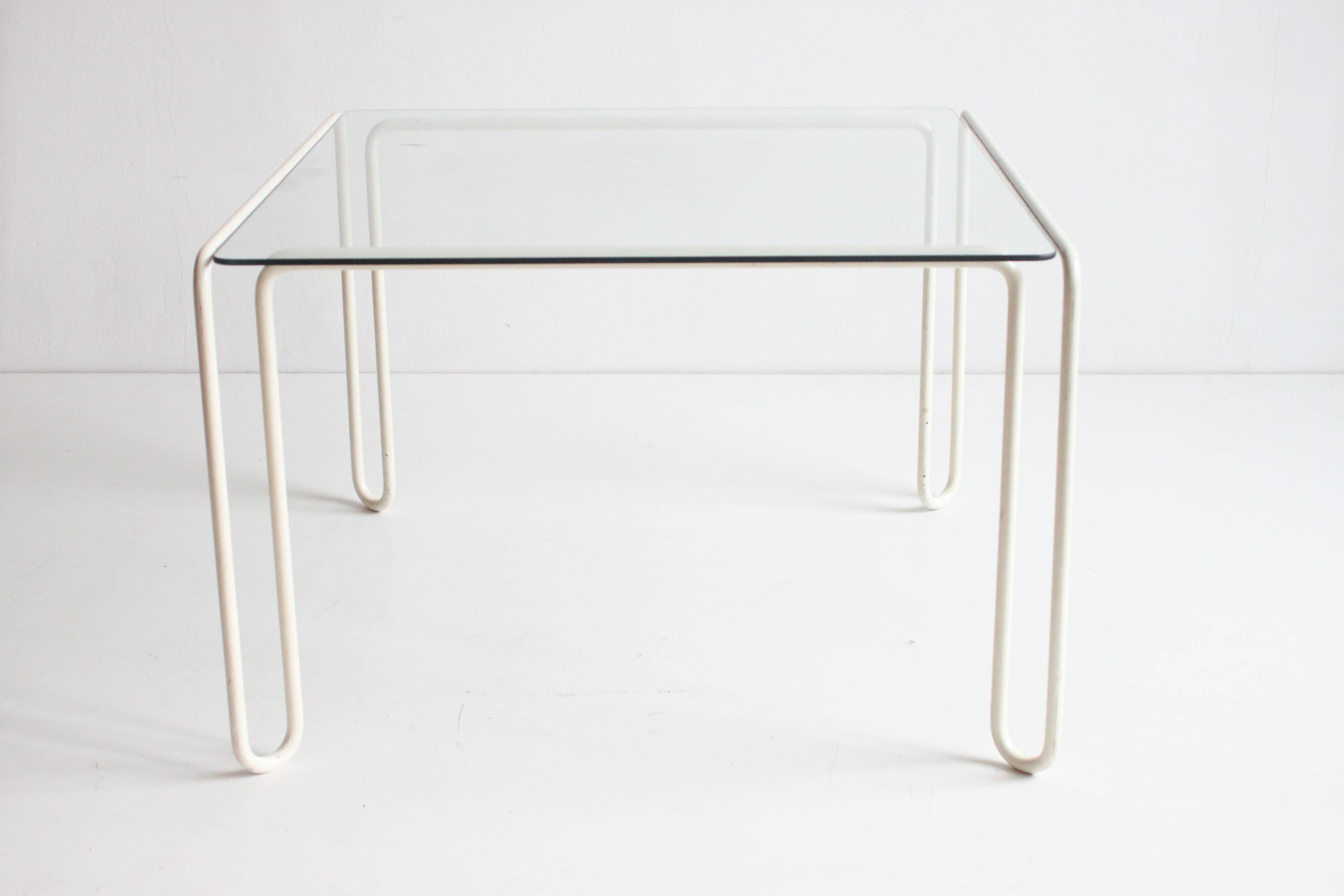 Table basse vintage à structure en métal courbé, 1960