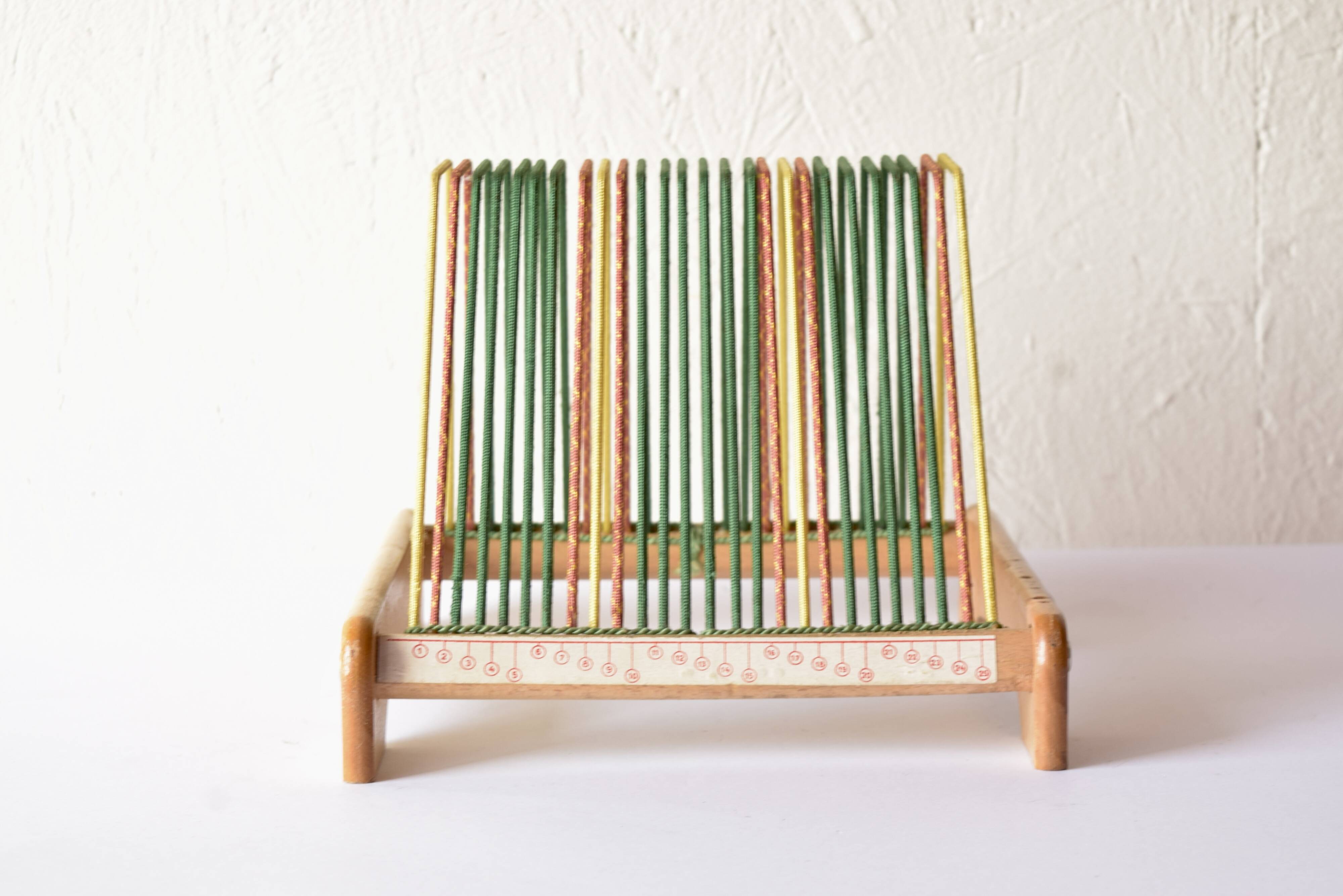 Vintage record rack for 25 vinyls - 1960s