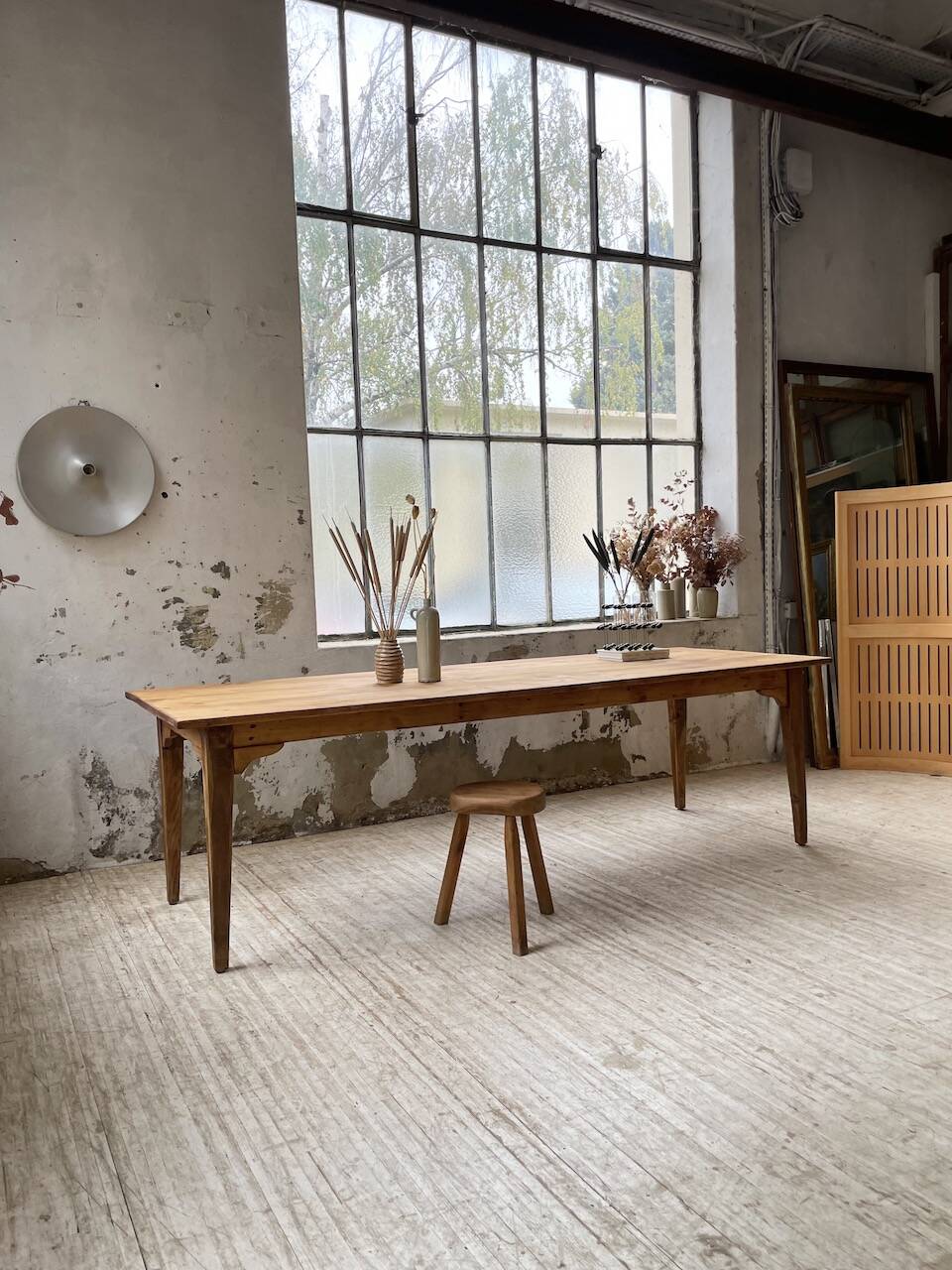 Farmhouse table with spindle legs 2.50m