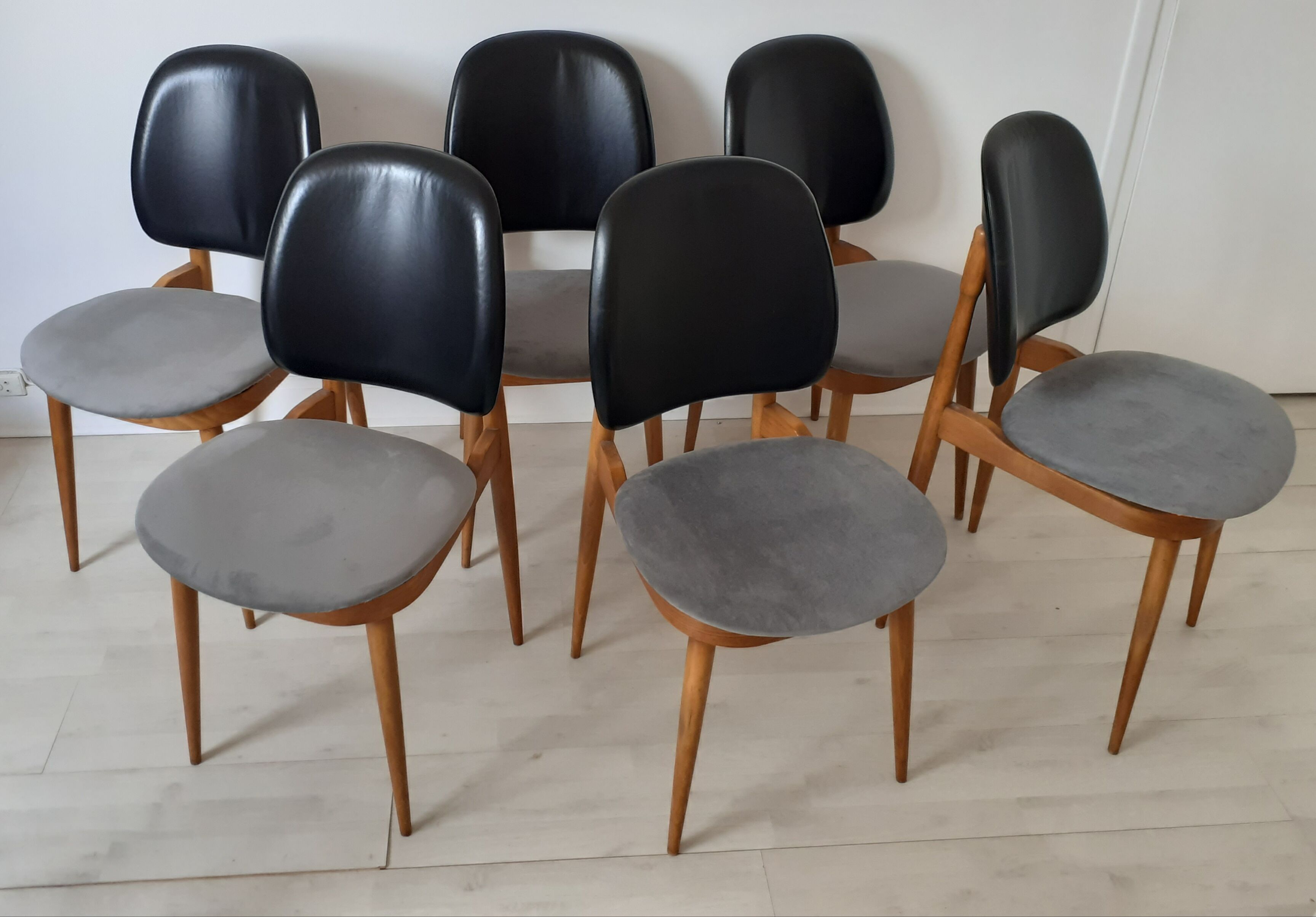 6 Baumann's "pegasus" chairs