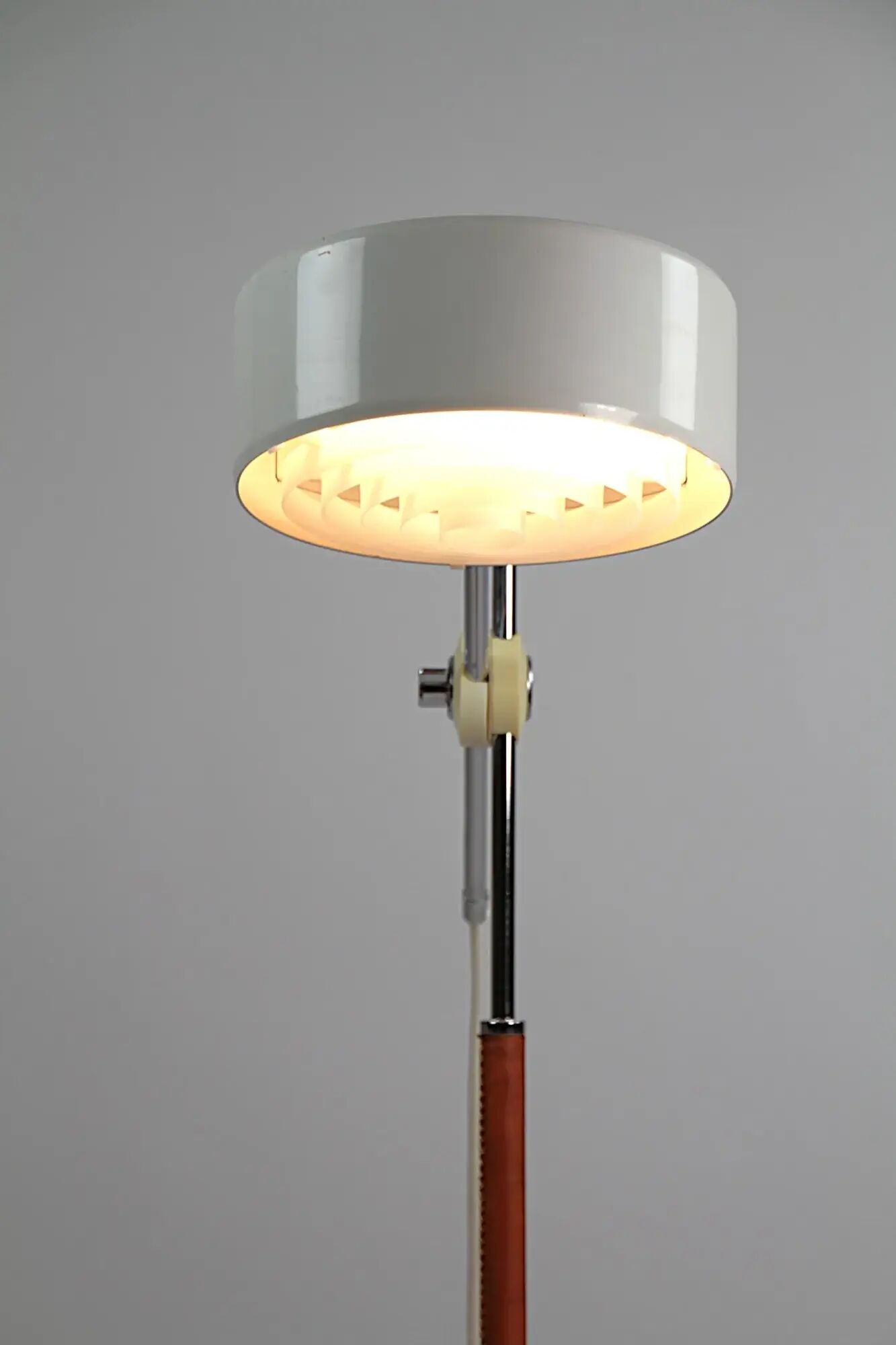 Floor lamp model 591G 2S/J “Simris/Olympia” by Anders Pehrson for Ateljé Lyktan, Sweden, 1960s