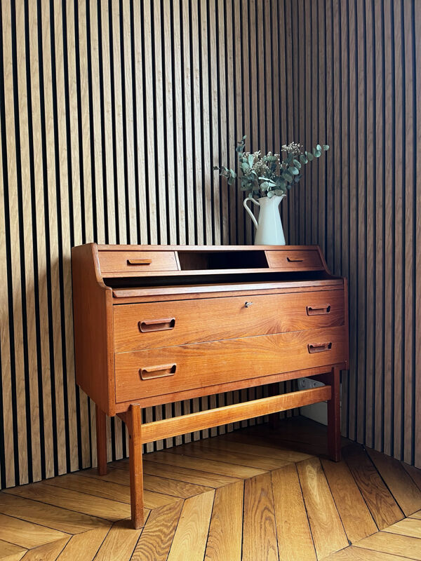 Bureau vintage / meuble de rangement vintage danois par Arne Wahl Iver