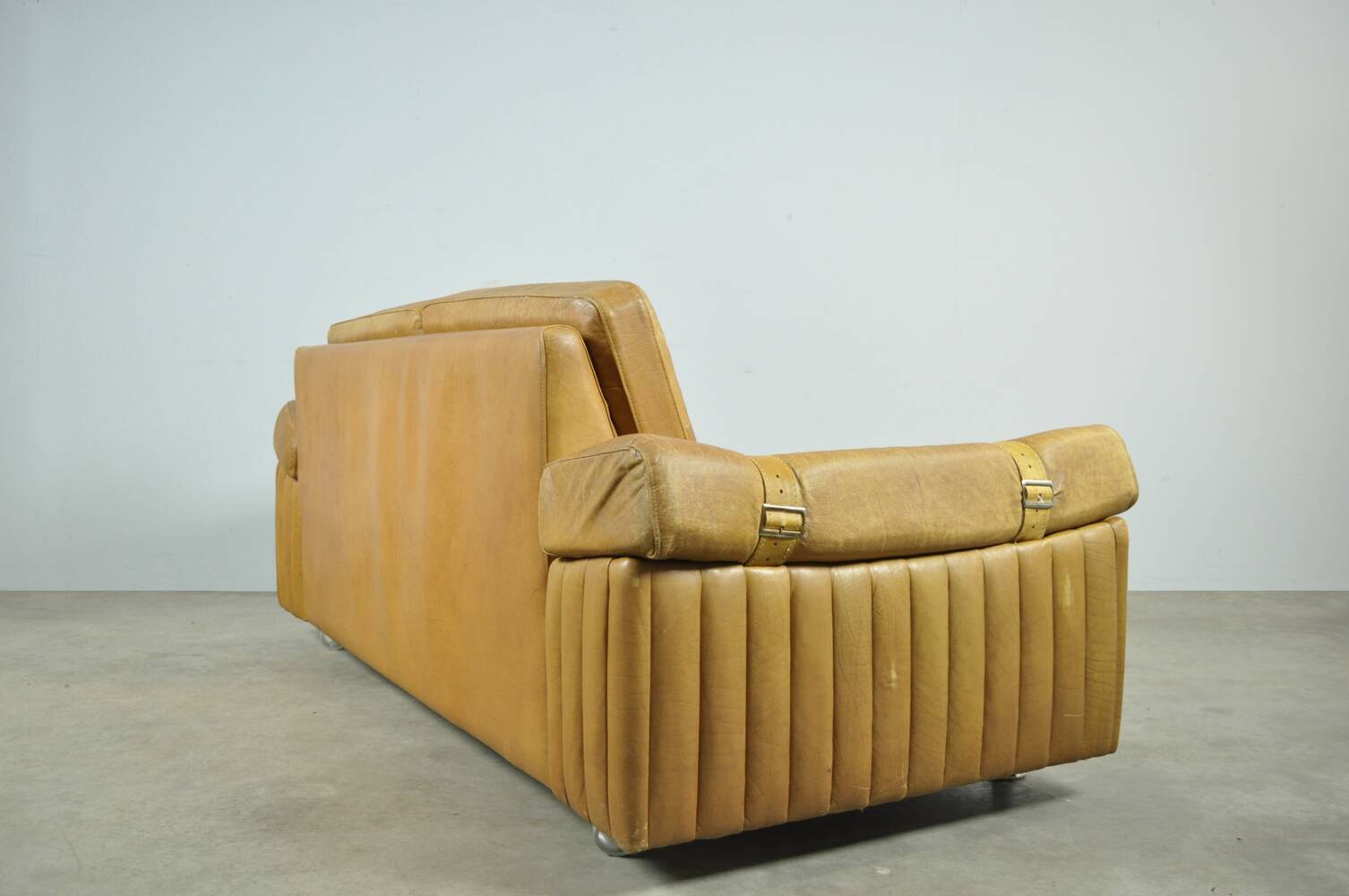 Danish vintage leather 2-seater sofa by svend skipper, 1970s