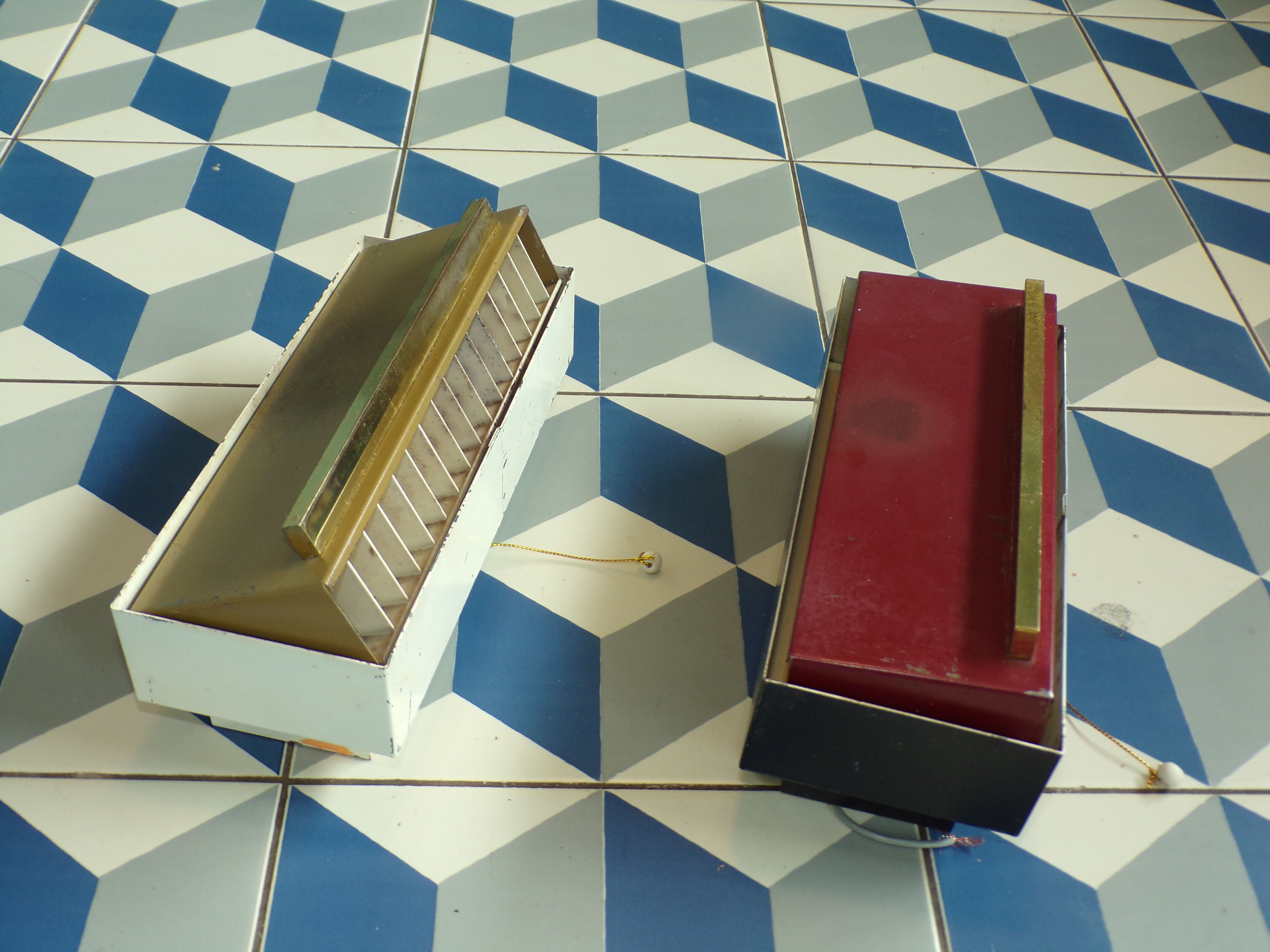 Pair of wall lamps with shutters Neuhaus Leuchten