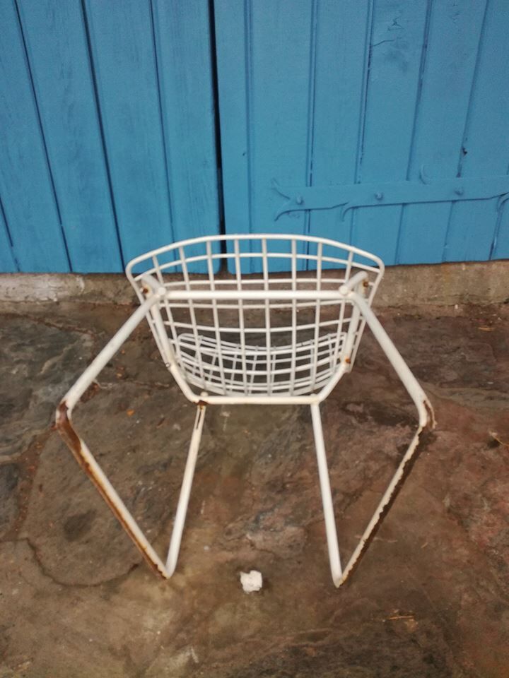 Chair Baby of Harry Bertoia, edition Knoll of the 1970s