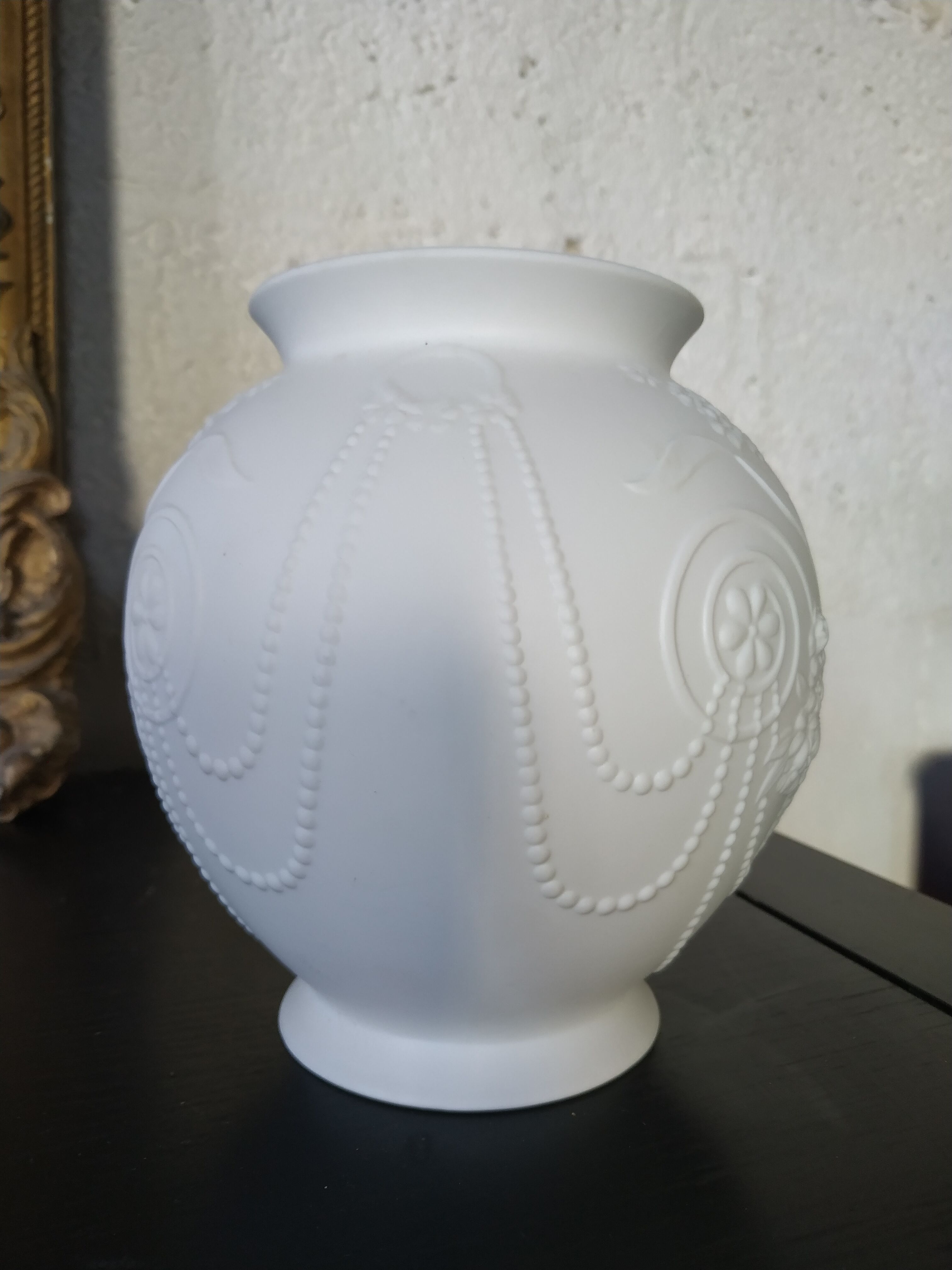 Porcelain biscuit vase M Frey Kaiser