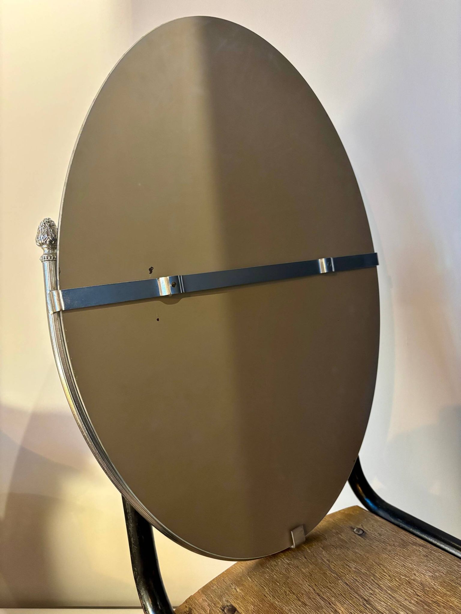 Oval beveled mirror