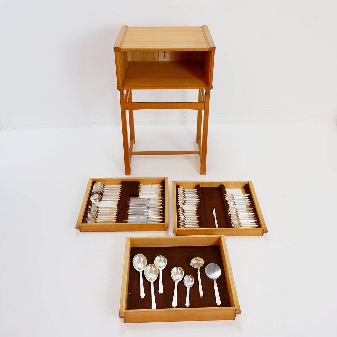 Coffret James Krenov avec service de couverts « Pyramide » par Georg Jensen