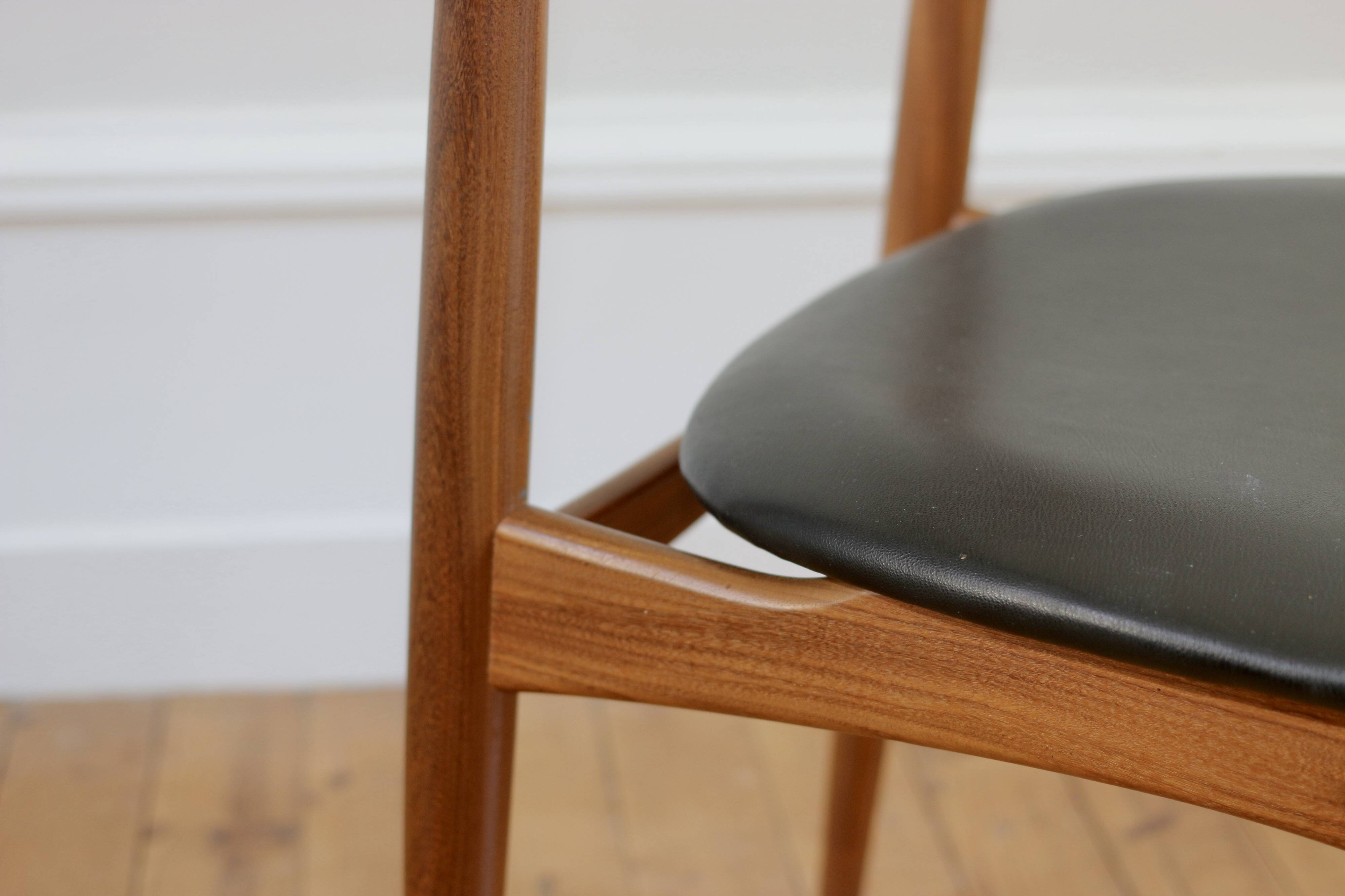 Set of 6 Scandinavian vintage teak chairs HW Klein 1960